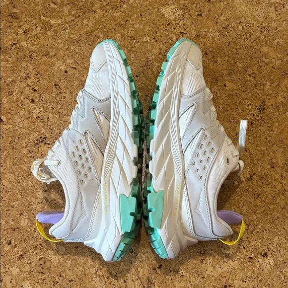 NWOT Hoka Anacapa Breeze Low Trail Hiking Shoes in Alabaster/Mint, Size 8 - Picture 8 of 10